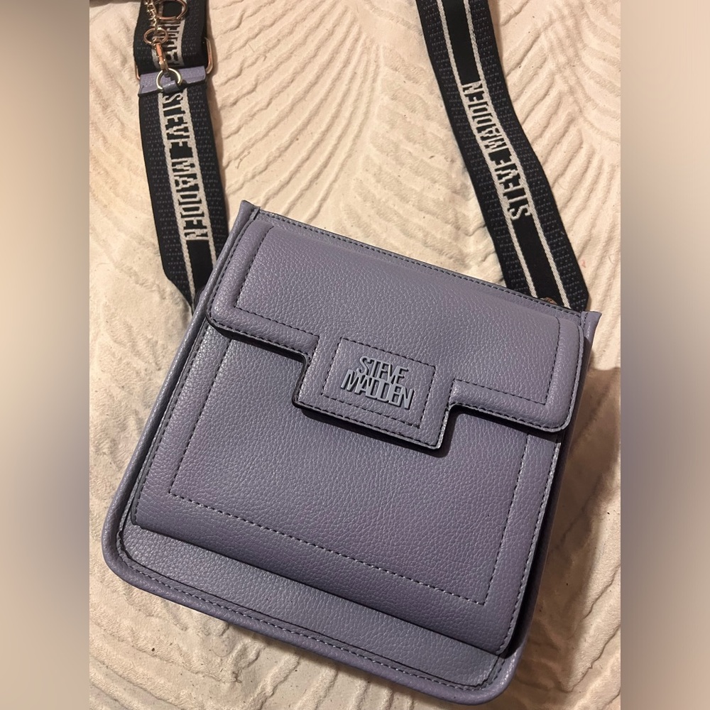 Blue steven madden purse